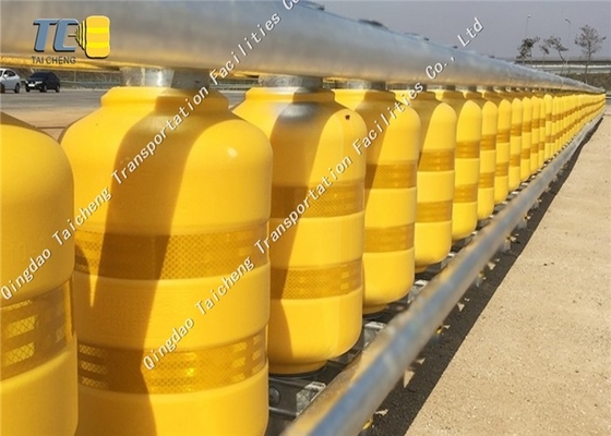 comprar Alta absorción de energía Barrera de rodillos de seguridad de EVA de color rojo y amarillo online manufacture