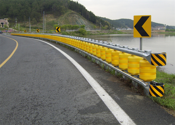 comprar La barrera de acero de la barandilla del rodillo de la carretera de la seguridad de tráfico galvanizó online manufacture