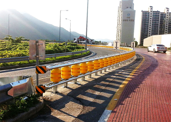 comprar Material EVA Protección de la carretera Seguridad del tráfico Barrera de rodillo de barril rotativo online manufacture