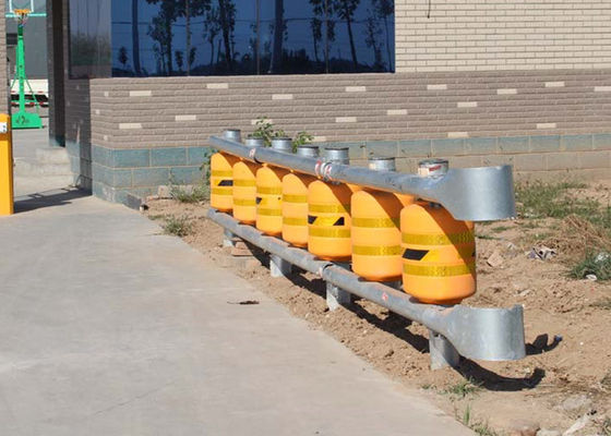 comprar Accesorios Amarillos Con Rayas Negras Instalación de Seguridad Vial Ofreciendo Equipos de Seguridad Vial para Control y Gestión de Tráfico online manufacture