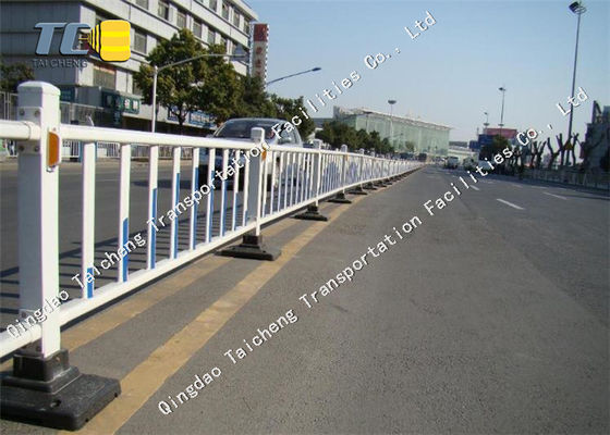 comprar Puerta exterior abrochada conectada Acero plástico valla blanca Autopista municipal Construcción galvanizada online manufacture