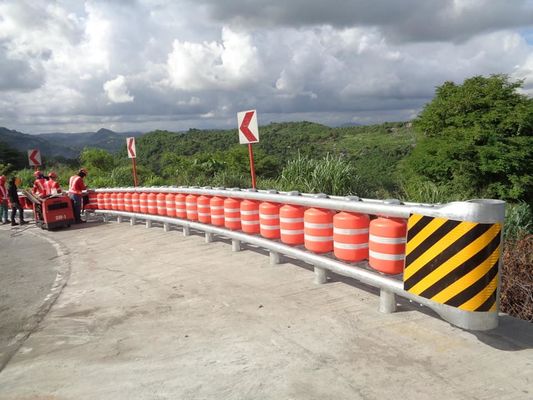 Buen precio 1.2m Panel Height Rolling Guardrail Barrier Featuring EVA and Q235 Rollers Diameter 245 Millimeter Optimized for Crowd Control en línea