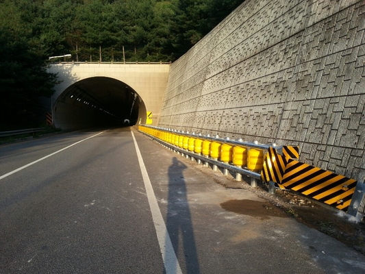 Good price Barrera de rodillos de doble barril para carreteras Anti-corrosión bajo mantenimiento en línea