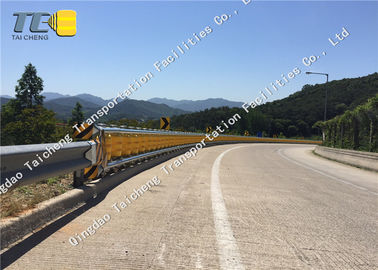 Good price Poste de la barrera de la barandilla del balanceo del coche del accidente que espacia 650m m 700m m 1000m m en línea