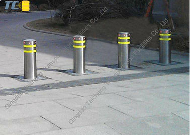 Pilar de estacionamiento automático de acero / soportes inteligentes IP68 acabado de acero inoxidable 130kg Peso 3,5s Velocidad abierta