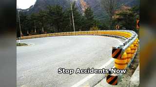 La barrera enrollable de seguridad vial protege los vehículos